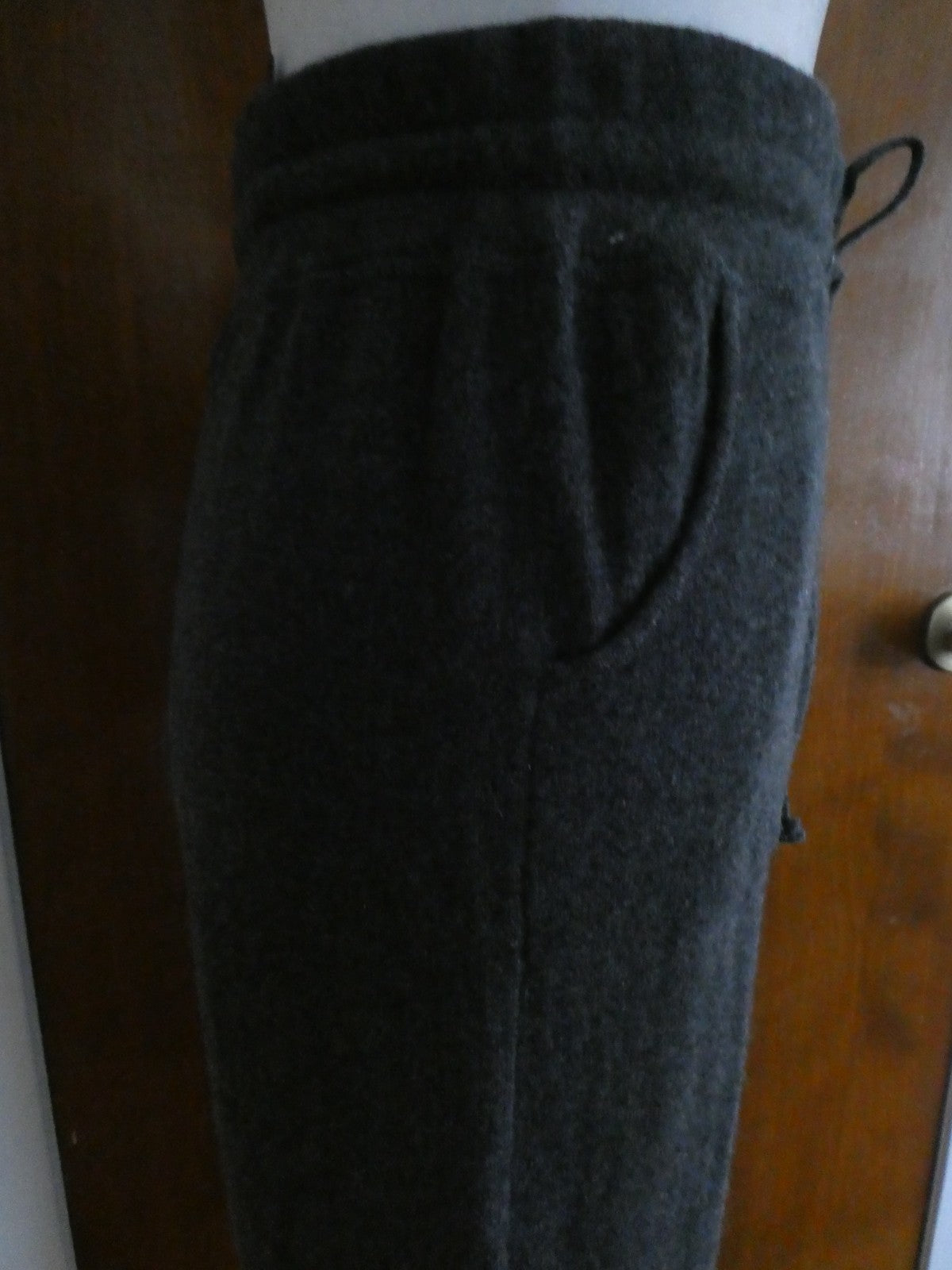 Bloomingdale's 100% Cashmere Jogger Pants Dark Gray Small NWT Drawstring $218