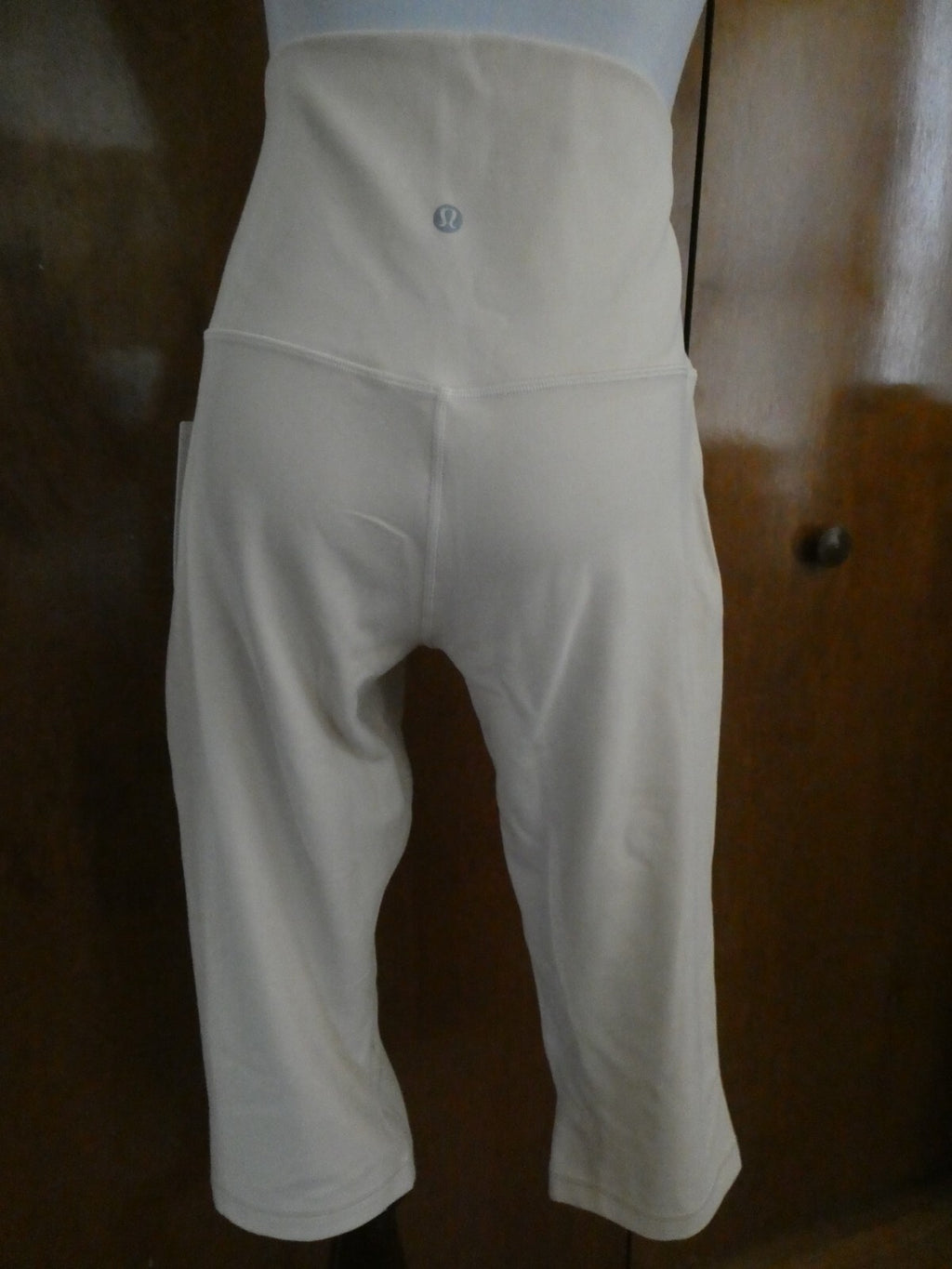 Lululemon ALIGN HR CROP 17” Women’s Beige Soft Double Lined Tights Size 14