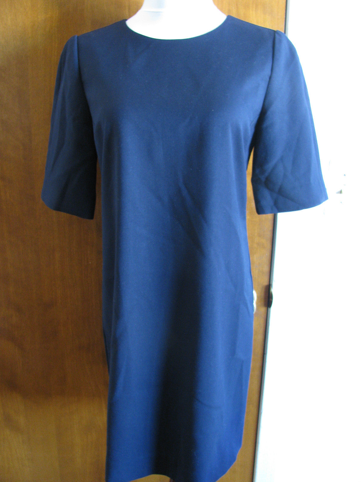 Gap women’s navy dress New