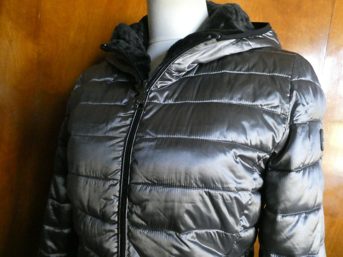 Andrew Marc Women's Gray/Black Reversible Puffer and Faux Fur Jacket Coat S/CH 