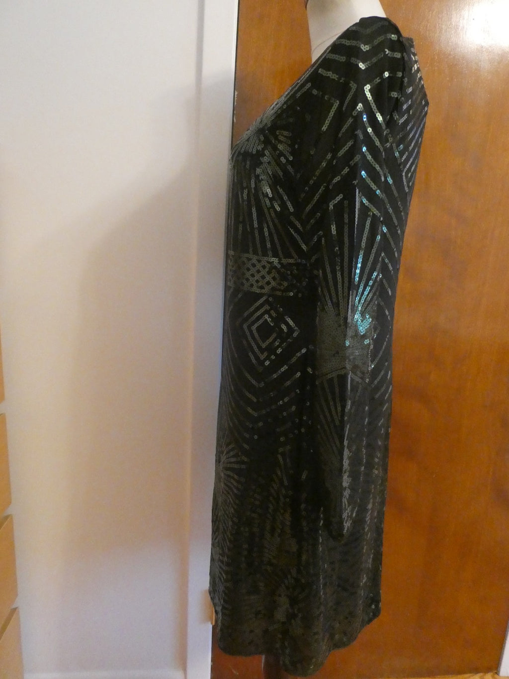 Misschen Women’s Black Evening Lined Sequined Long Sleeves Dress Size Large