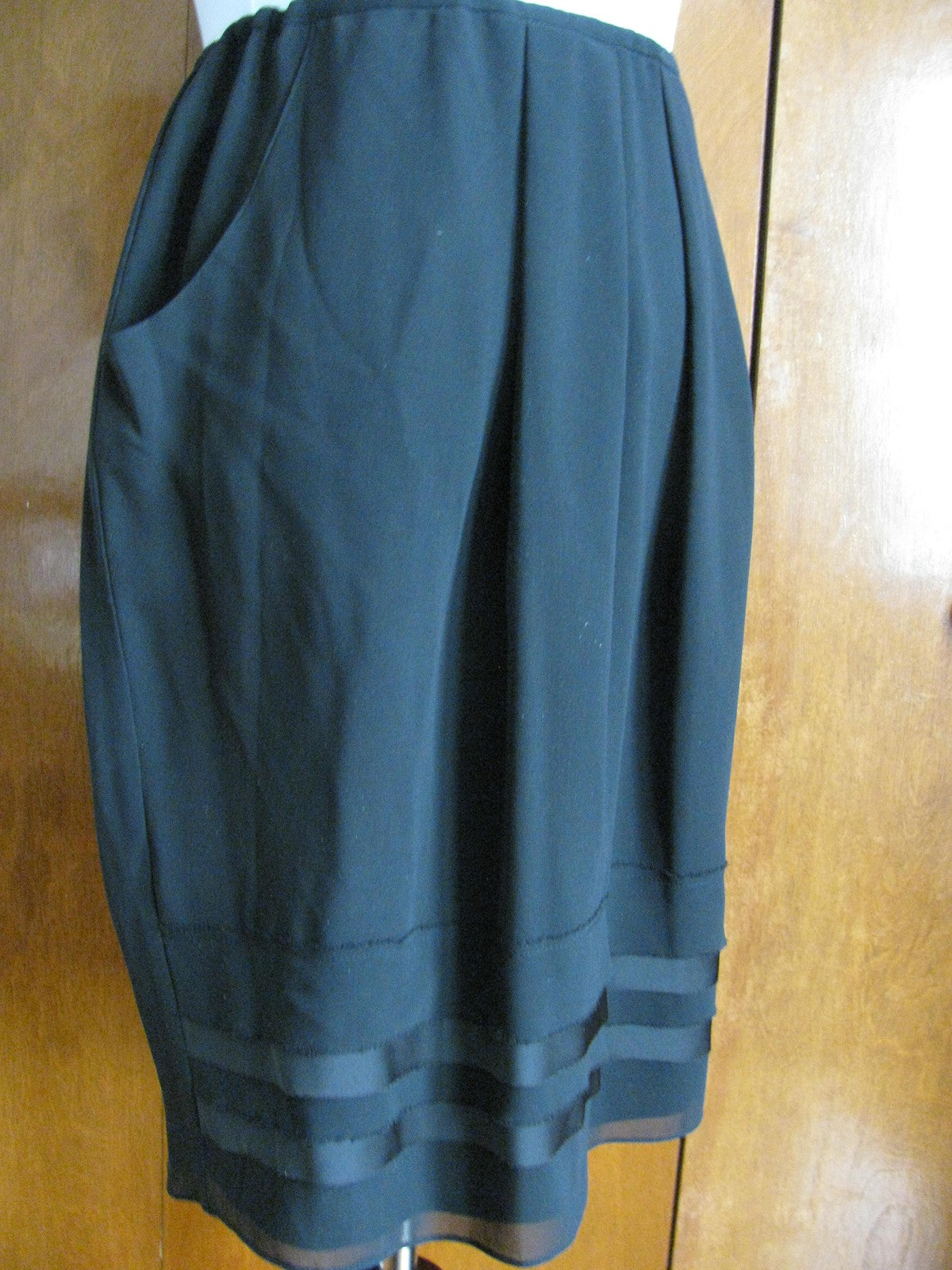  Nine West women's lined black skirt size 14 