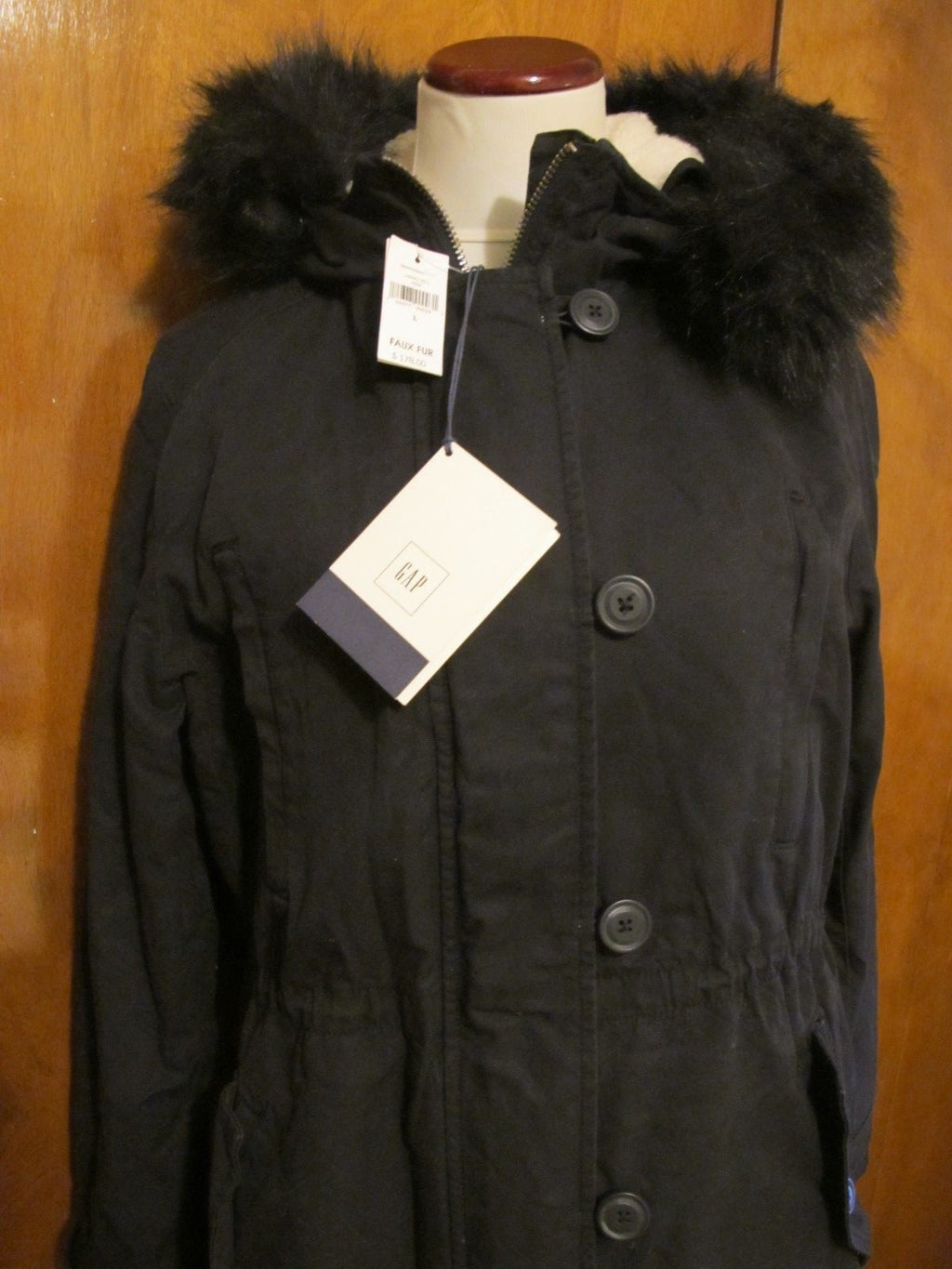 Gap women’s black stylish winter coat two in one size Large NWT