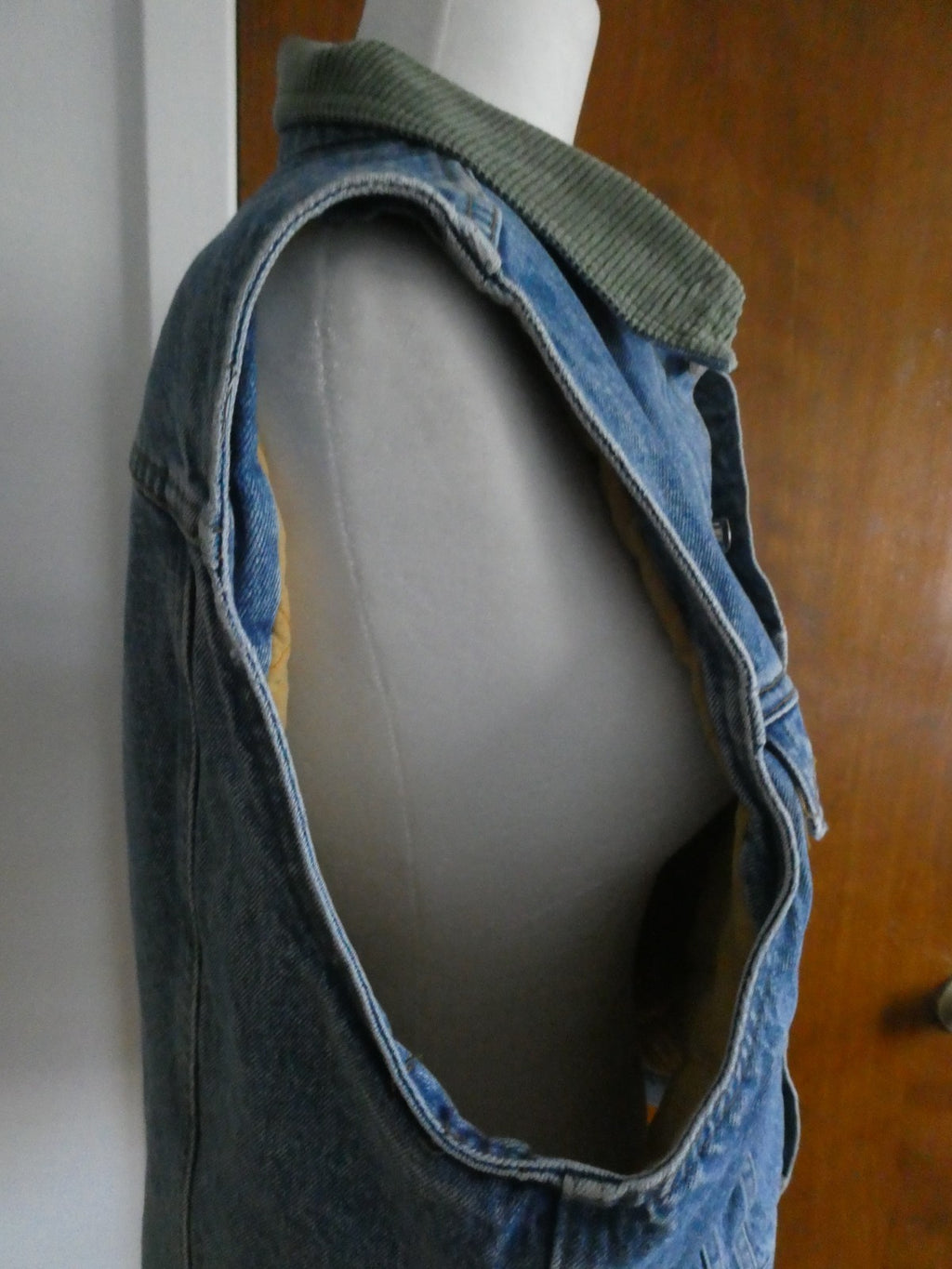 Ventura Denim Vest Cotton Quilted Lined Blue Jean Trucker Style Vintage Medium