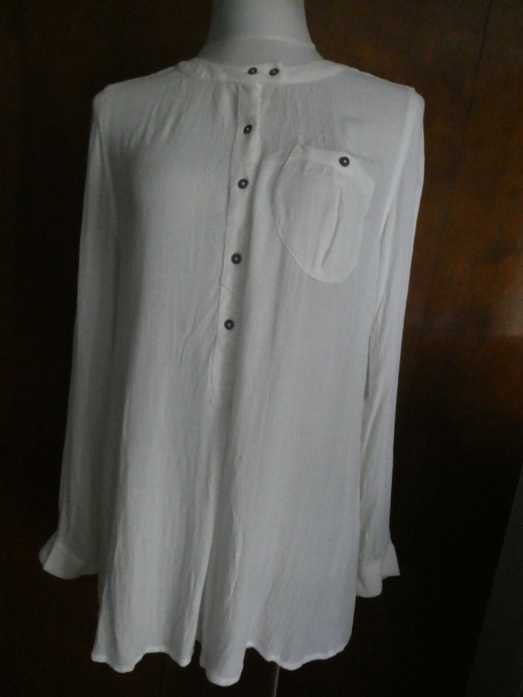 Free People women's ivory long sleeves rayon tunic top size Medium