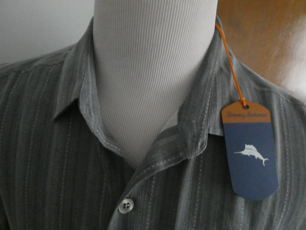 Tommy Bahama Men's Large 100% Silk Gray Striped Shirt Sleeve Button Front Shirt