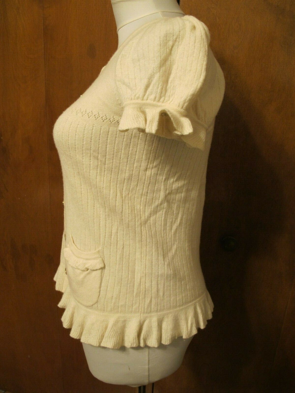 Juicy Couture women's sweater top ivory size Medium fits Small pre-owned 