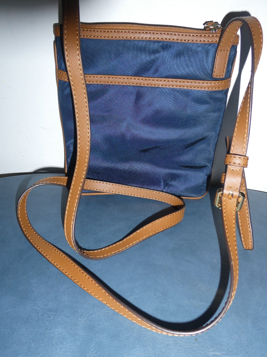 Michael Kors Navy Nylon Crossbody Bag Brown Trim 5 Pocket Gold Tone EUC