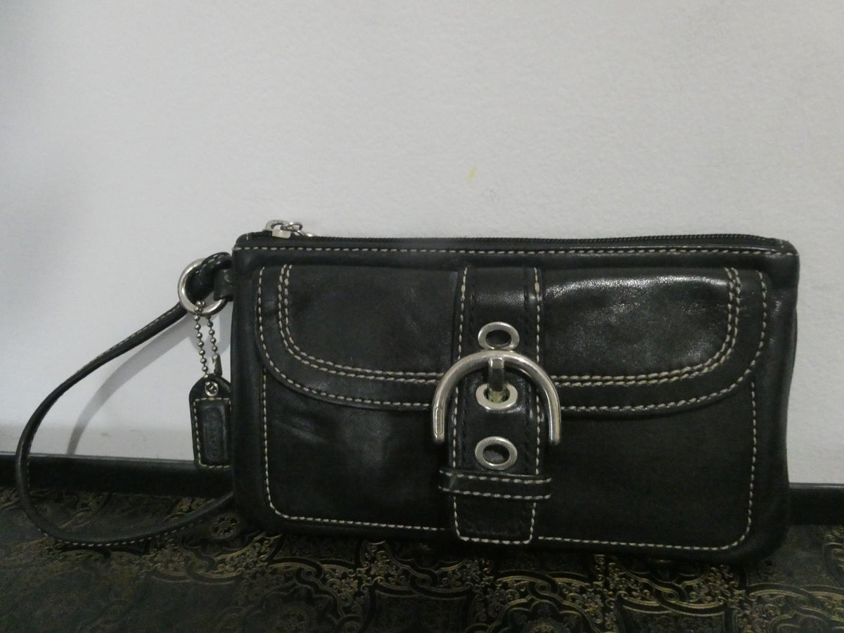 Authentic Vintage Coach Women’s Leather Wristlet Black Small Wallet