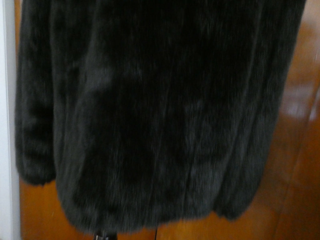 Olympia Limited INC Women's Faux Fur Coat Jacket Black Medium (Fits LARGE) USA