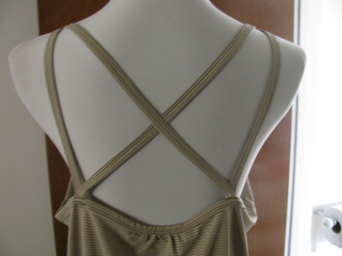 Gap GapBodyFit women's top Large