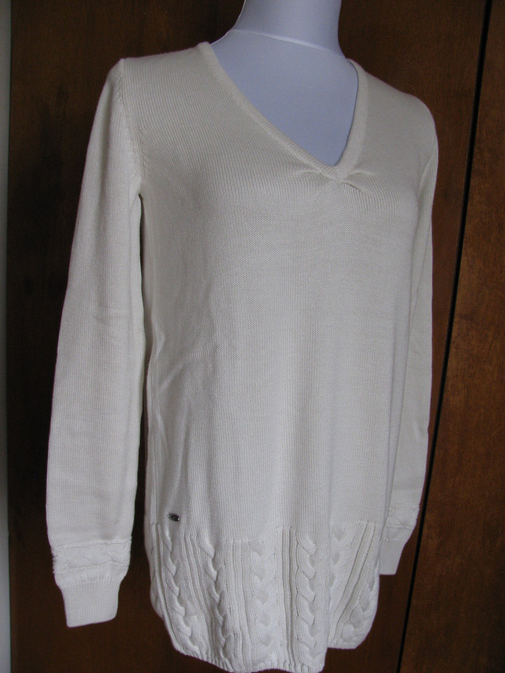 Lacoste Women’s Off White Cotton V Neck Long Sweater Size 6, 8