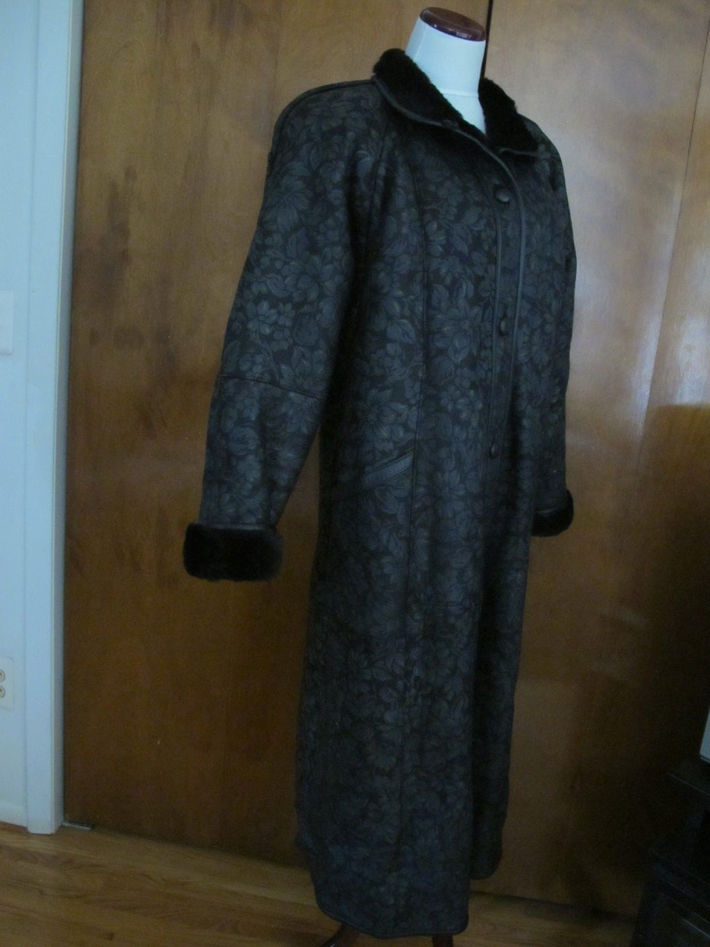 Adarcrea Petro Diez Women Shearling Sheepskin Fur Full Length Coat Sz38 US Sz 8
