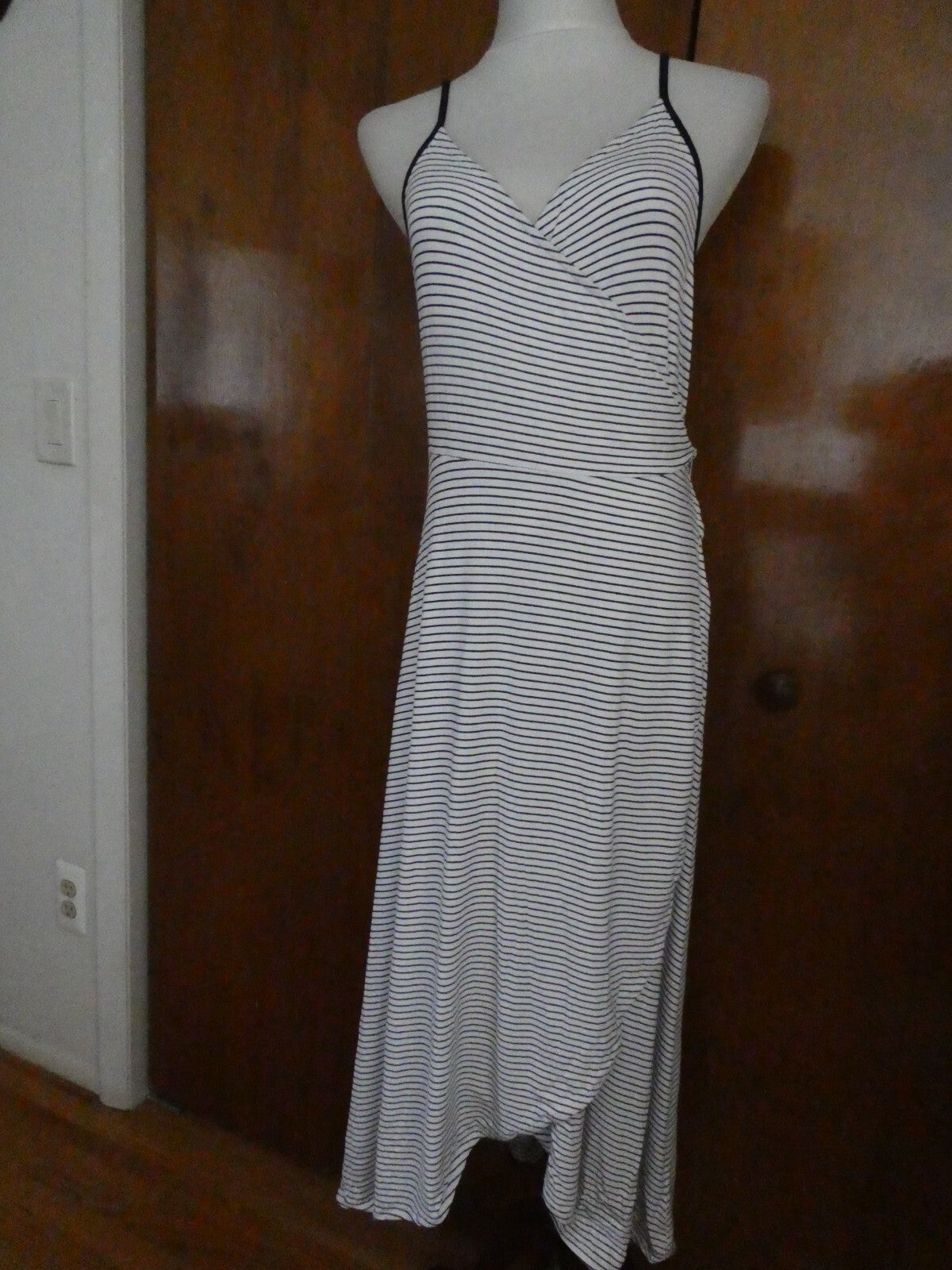 Gap Women's Stripped White/Black Tie-Waist Midi Wrap Dress Size Large Xlarge