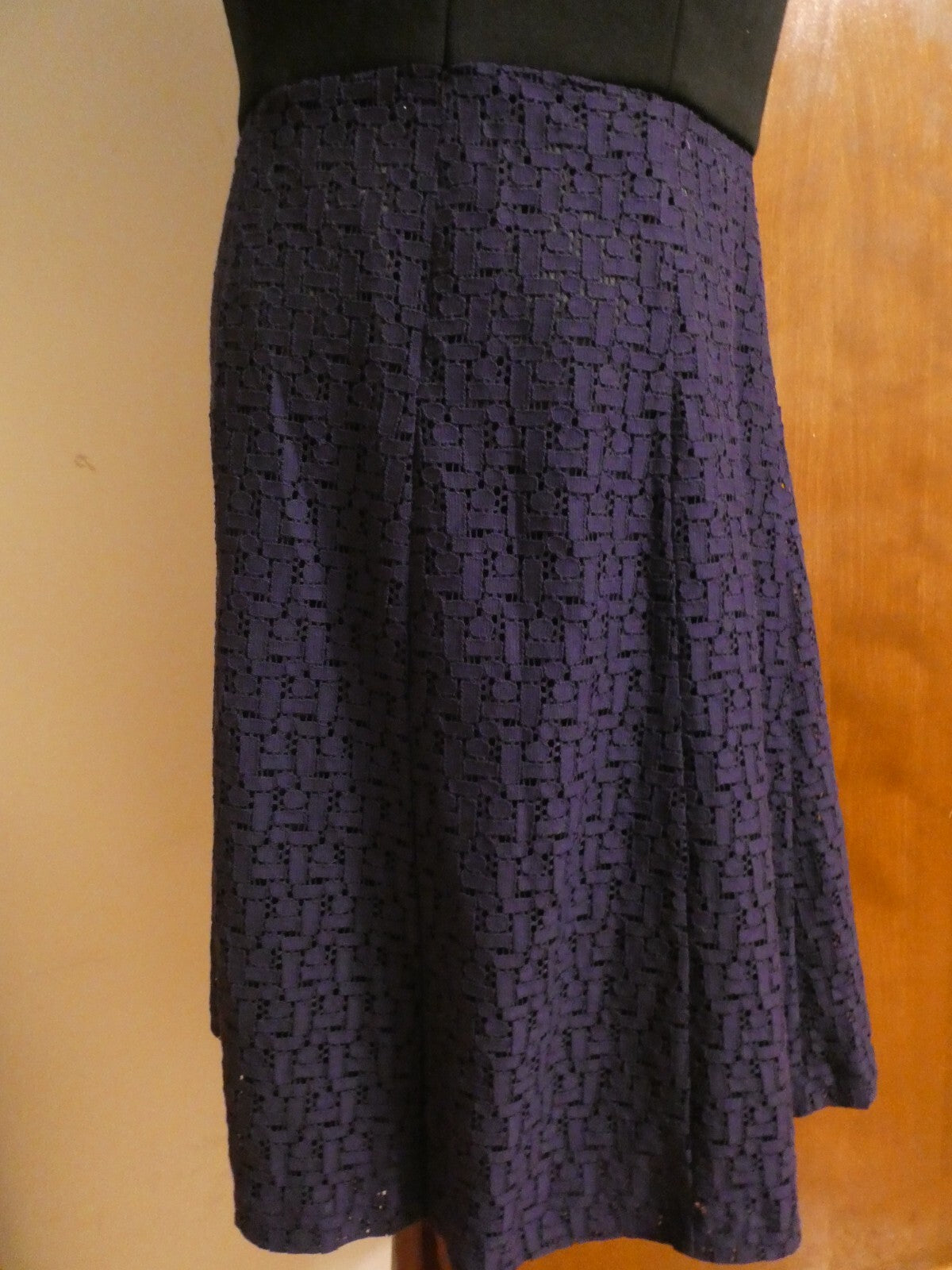 Tahari women's pleated moscow violet dress size 10