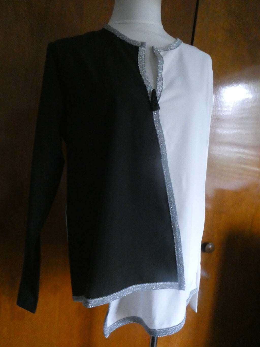 Made With Love women's white/black top XL, XXL- (XL fits L), (XXL fits XL)