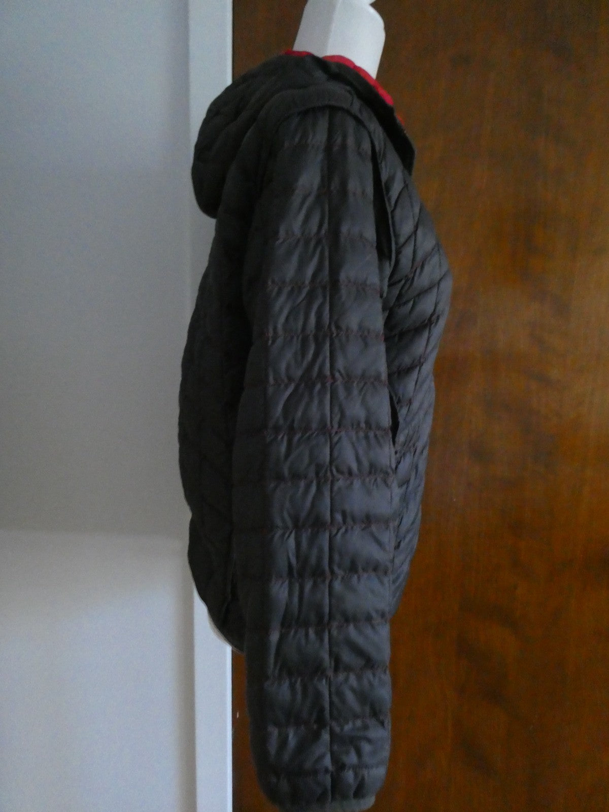 The North Face Boys Reversible Hooded Puffer Jacket Red/Black Size Large 14/16