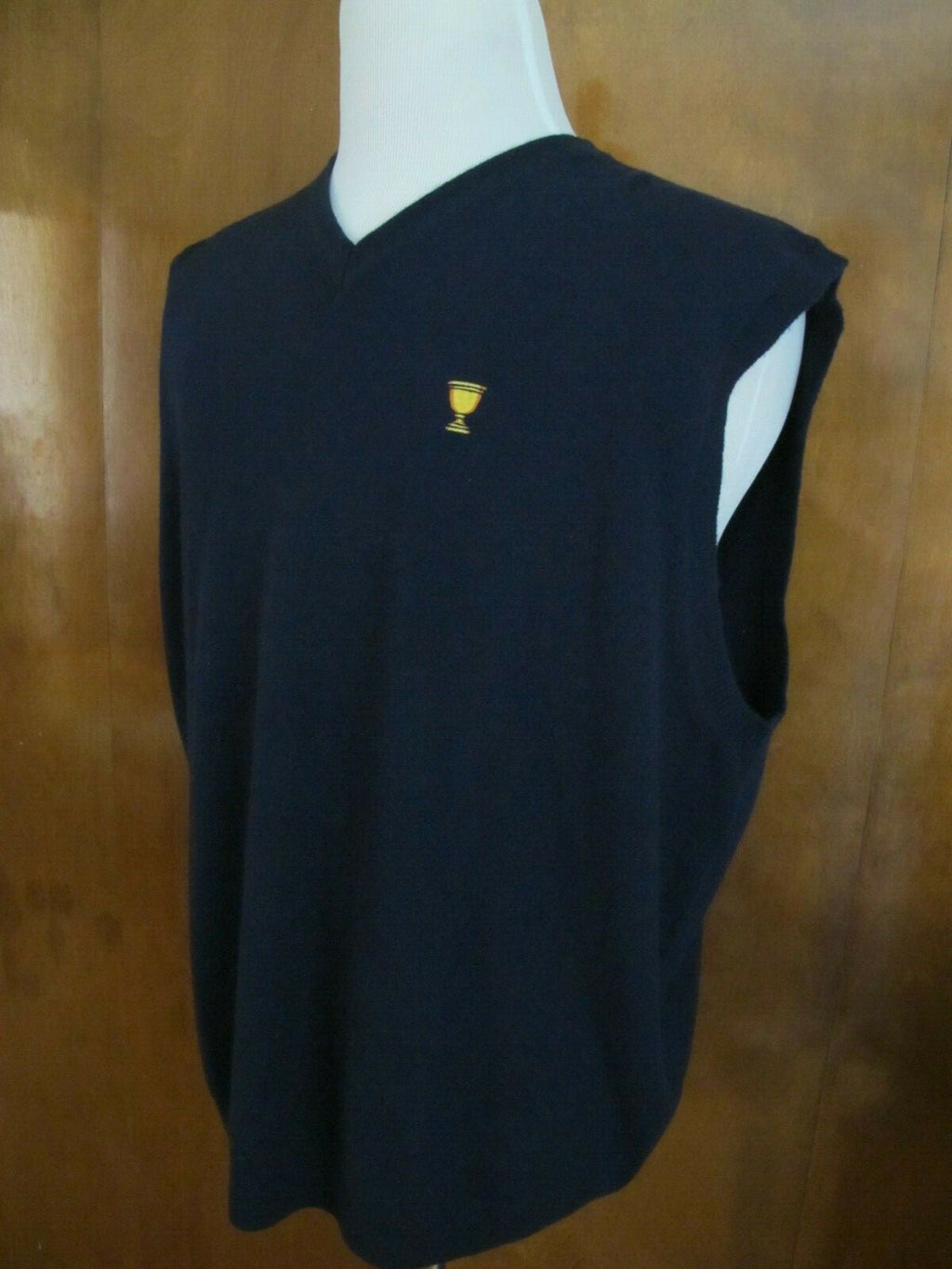 Lacoste men's navy cashmere V-neck vest 3XL(Runs small) fits 2XL