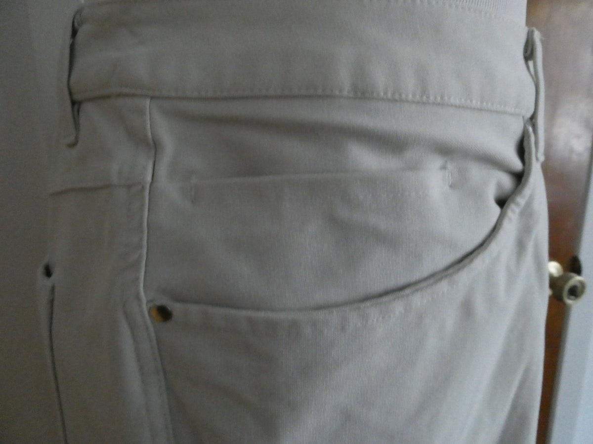 Lululemon Men Classic Bone Pant 40x34 free shorten length at any Lululemon store