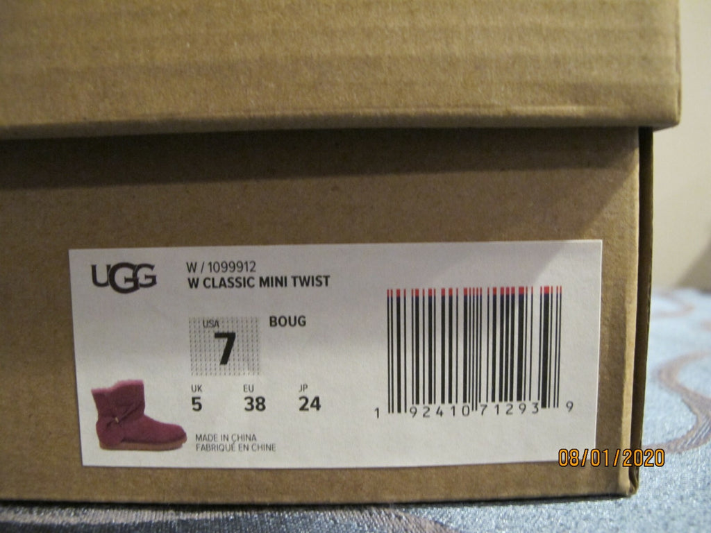 UGG Classic Mini Twist Cuff Short Boots Raspberry Women’s Size 7 Style 1099912