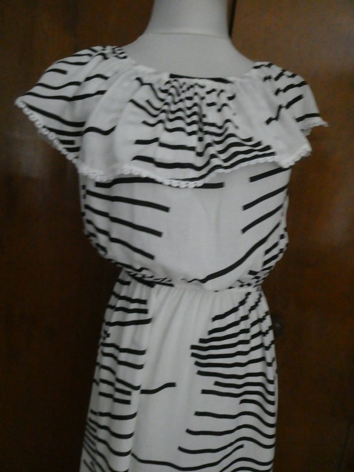 J.Stars Sexy Maxi Dress Off Shoulders Ruffles Multi-Color White/Black Size L/XL