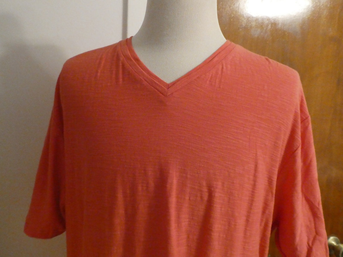 Colours Alexander Julian men’s soft 100% cotton t-shirt salmon size 2XL NEW