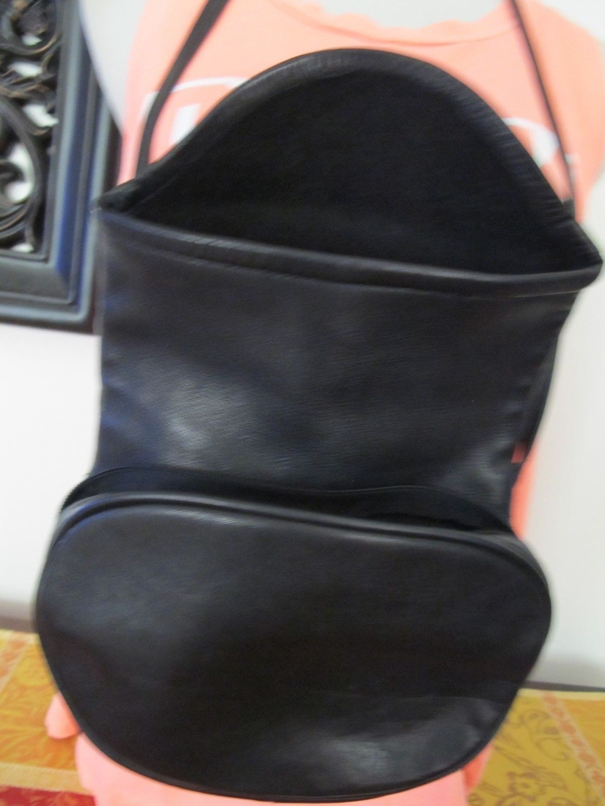 Tignanello Vintage Women's Black Genuine Leather Crossbody Side Pockets Handbag
