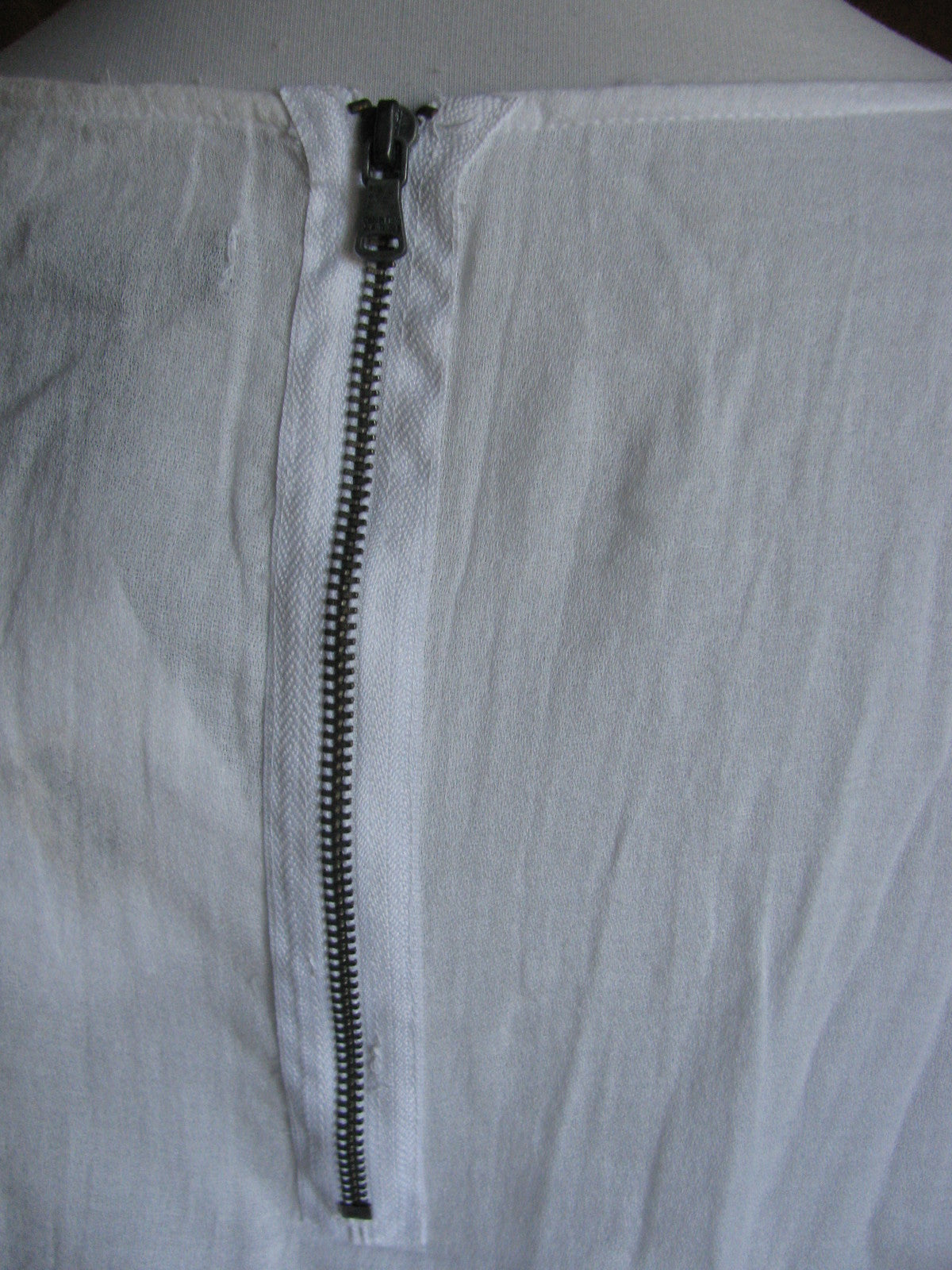 Calvin Klein Jeans women's white cotton decorated  top Size Medium NWT