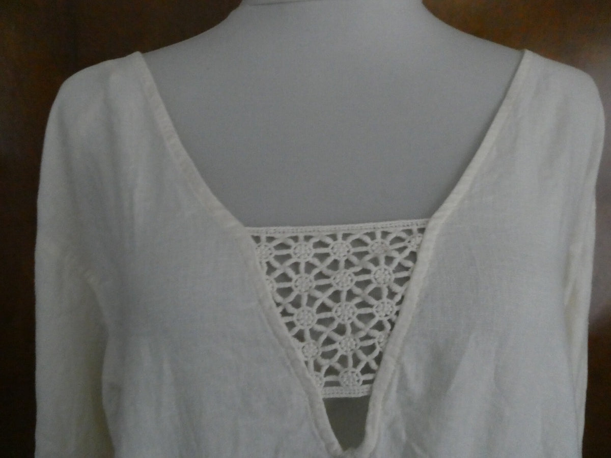 Free People women's ivory linen/rayon crocheted long sleeves top size small