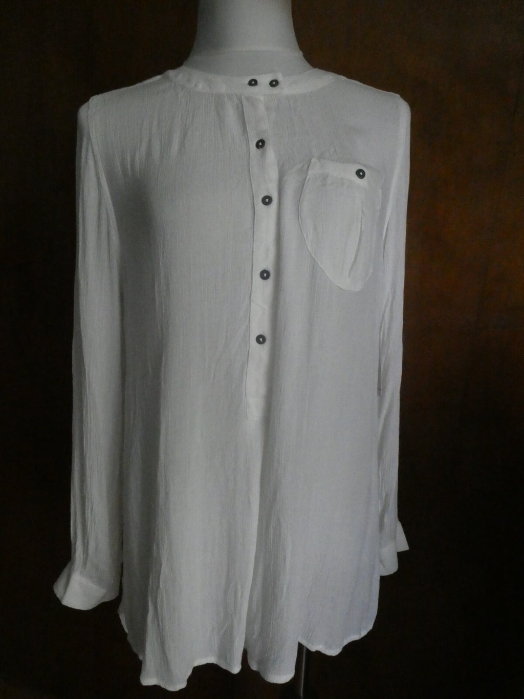 Free People women's ivory long sleeves rayon tunic top size Medium