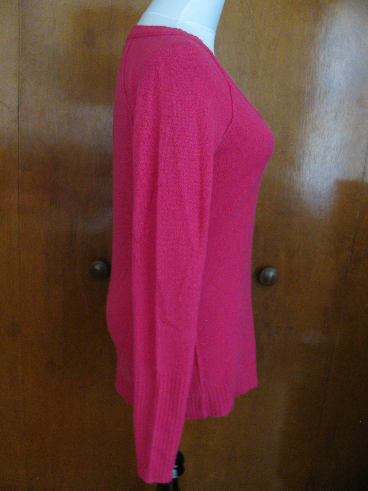 Aqua Women’s Pink Cashmere Boat Neck Back Detailed Sweater New