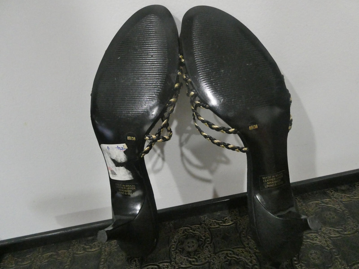 BCBG girls slippers with heels black 8B/38
