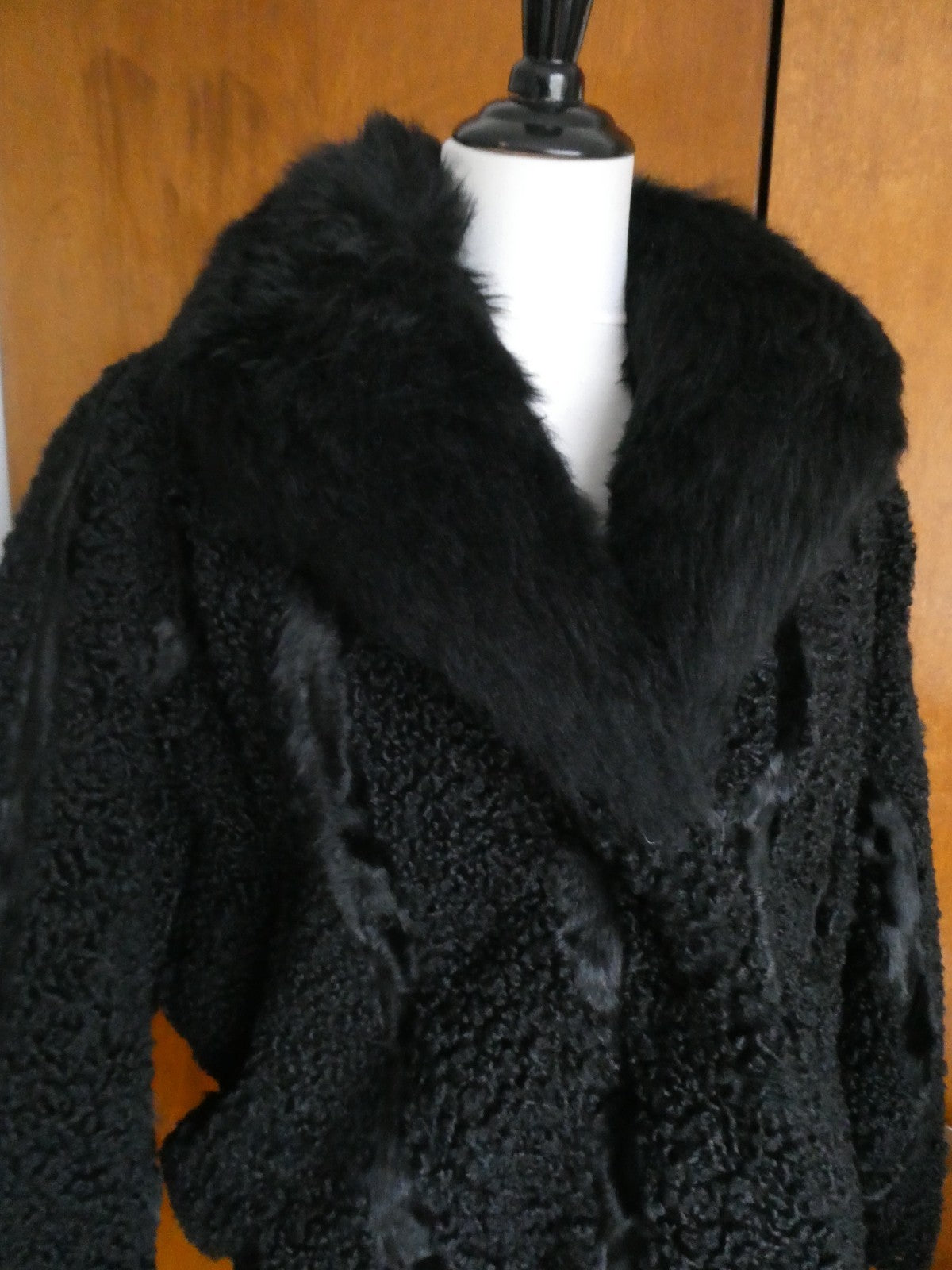 Genuine Karakul Persian Lamb Fur Coat Women’s Black Fur Collar Made in Moldova M