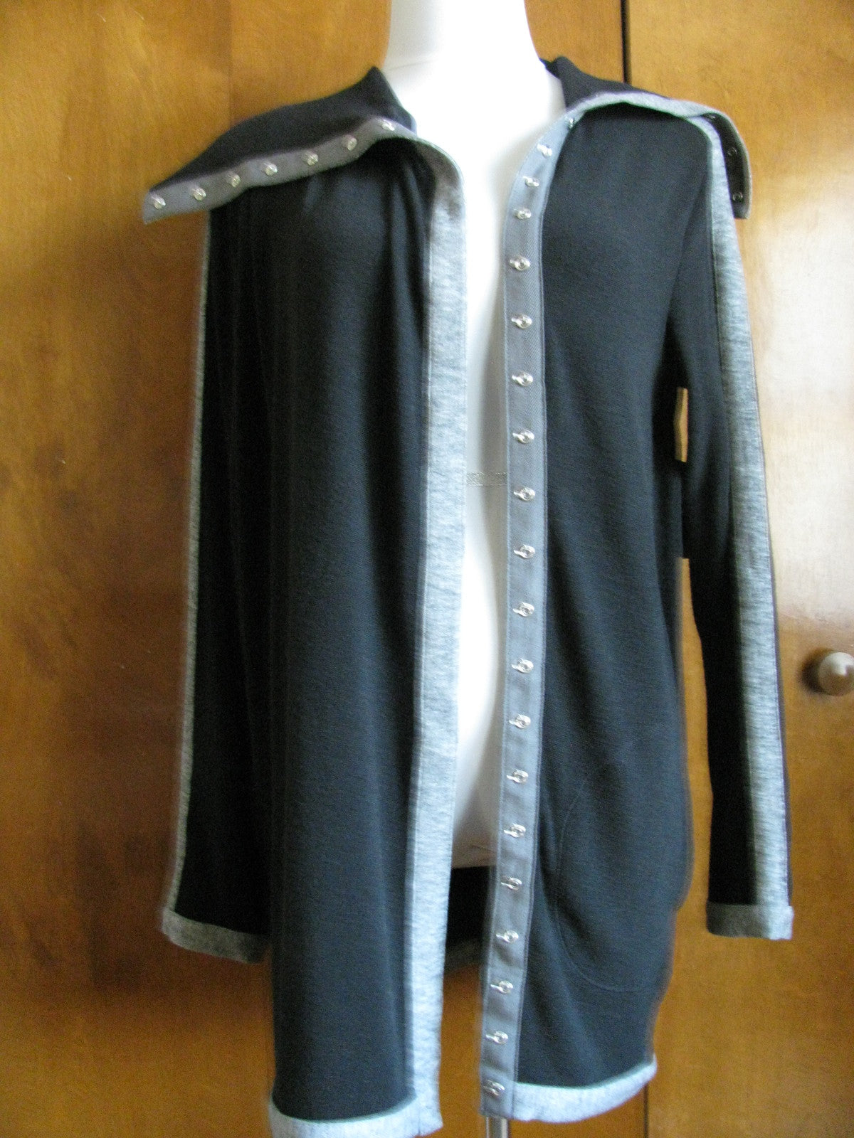 Rachel Roy women’s black gray sweater dress with snaps closures New