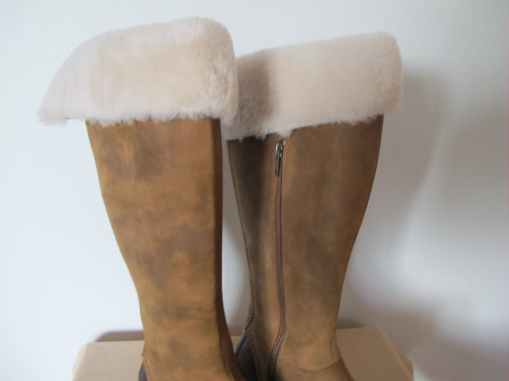 UGG Australia women’s beige brown waterproof New boots 6.5 (Runs small) fits 5.5
