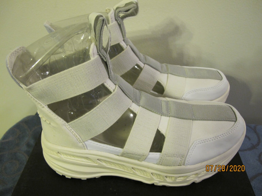 UGG women's white gladiator straps and a thick running-shoe size 8