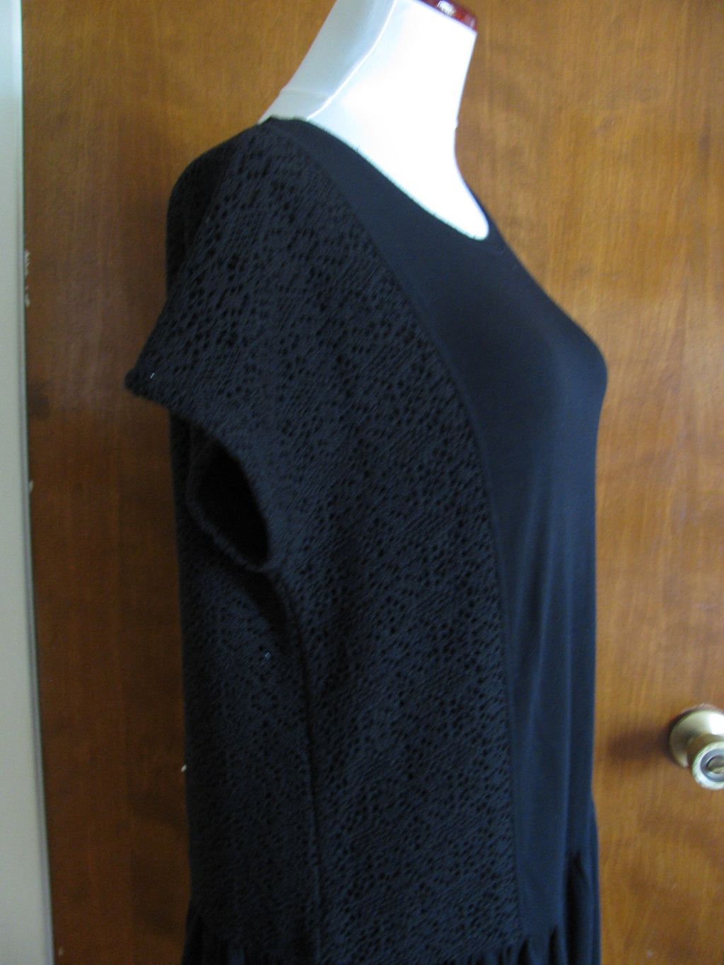 Kensie women’s black detailed crocheted insert dress Large