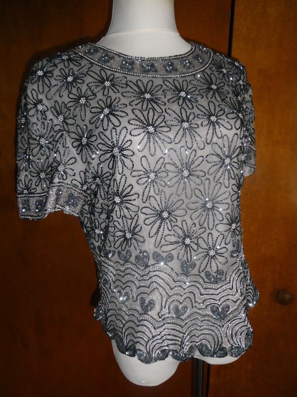 Papell Boutique Women Gray Evening 100% Silk Beaded Party Top Sz XL (fits M/ L)