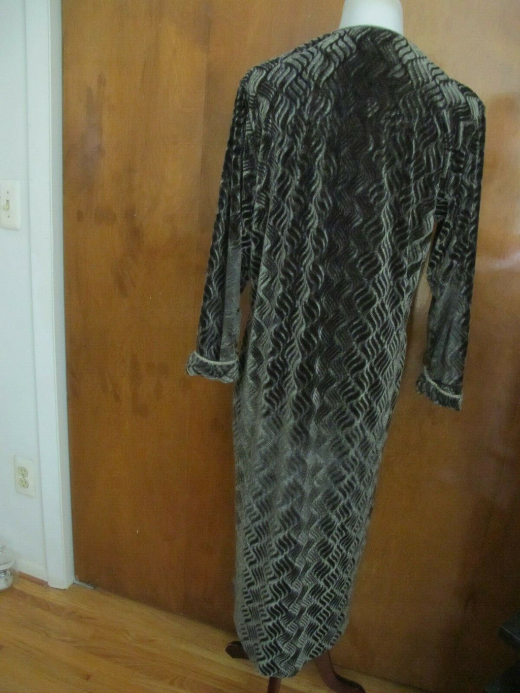 Melange Collection women's gray velour long sleeves dress size small 