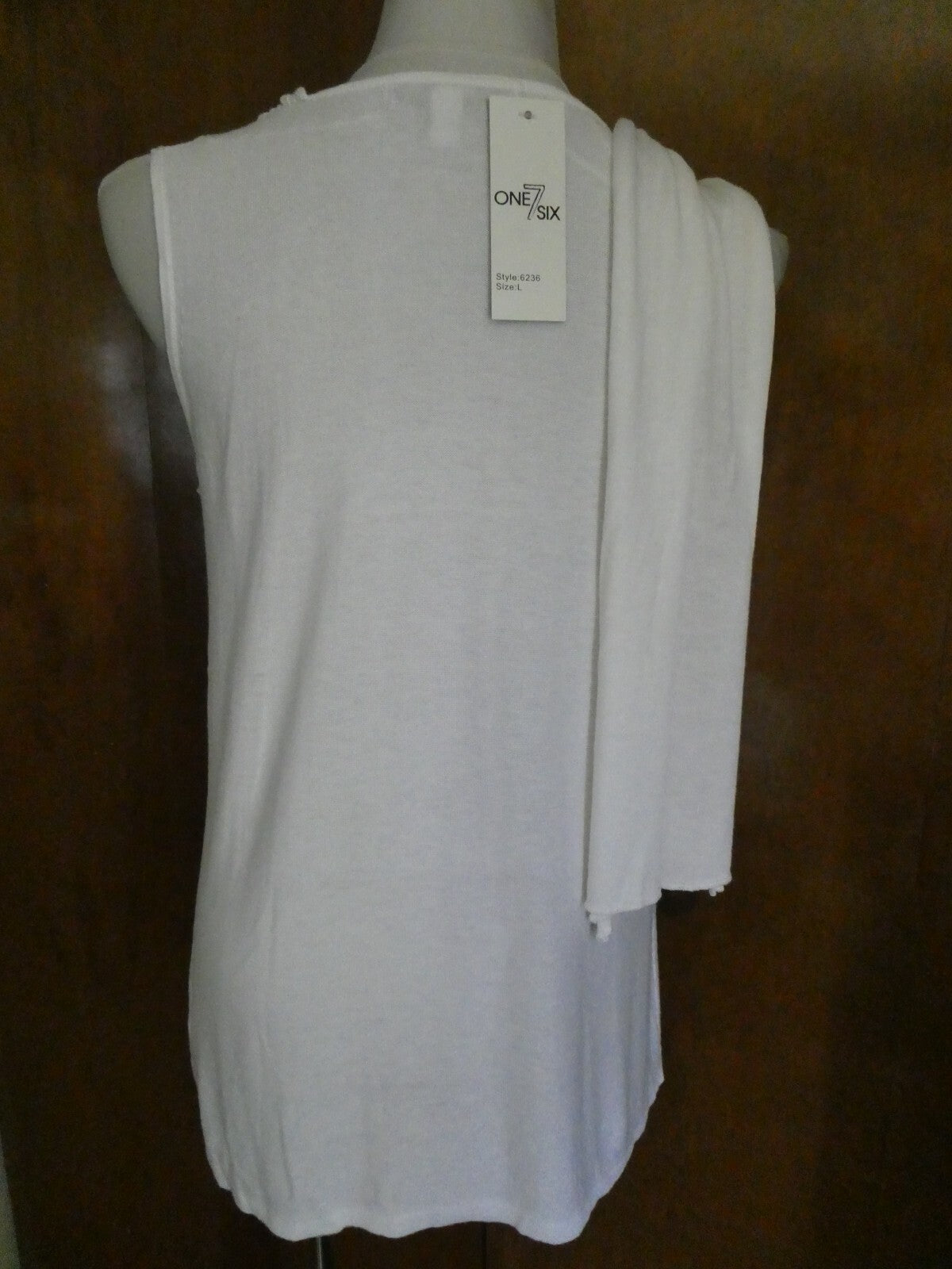 ONE 7 SIX women's white viscose cotton detailed top Large