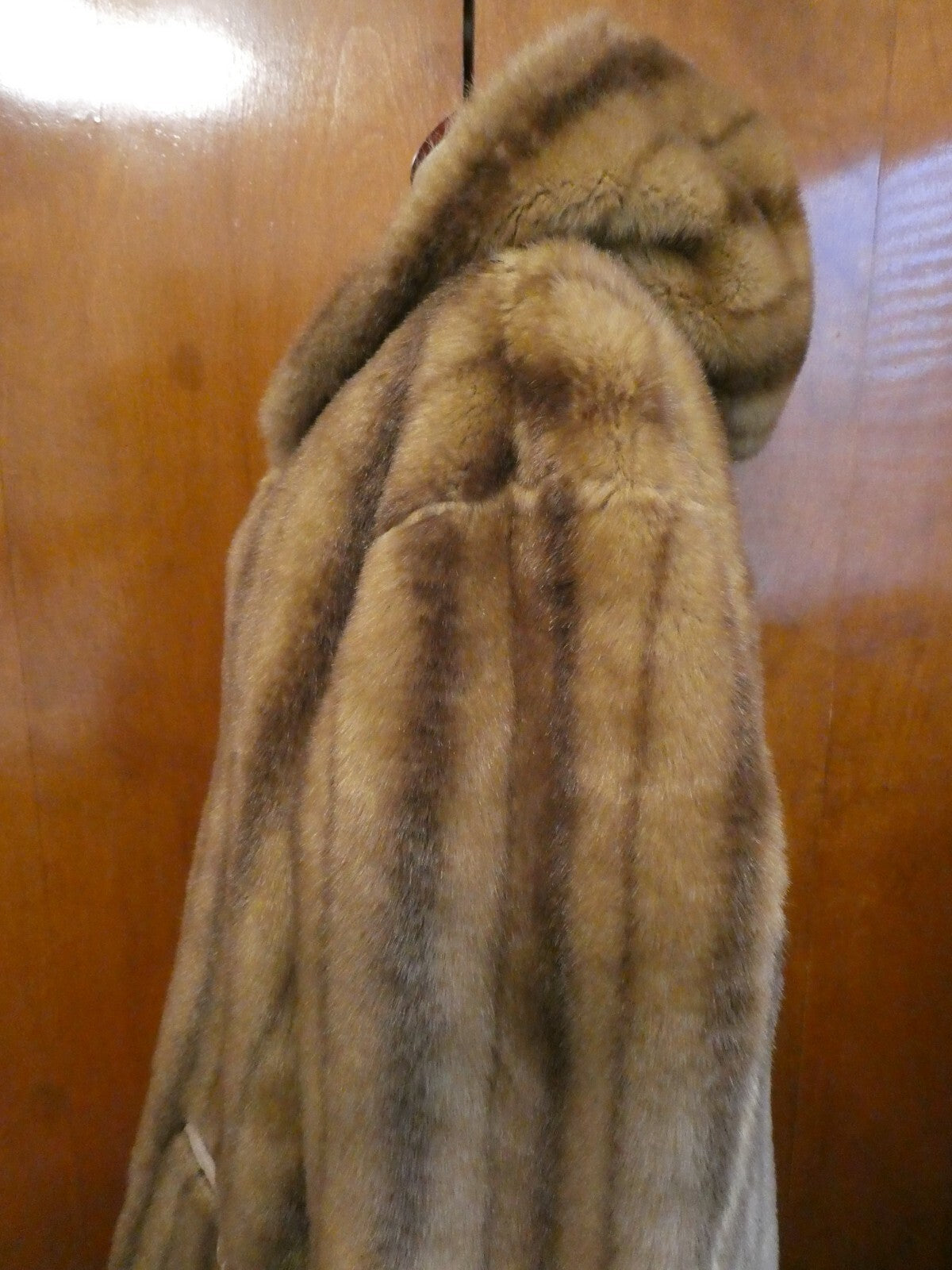 Jones New York Women’s Beige Faux Fur Reversible Hooded Winter Coat Size Large