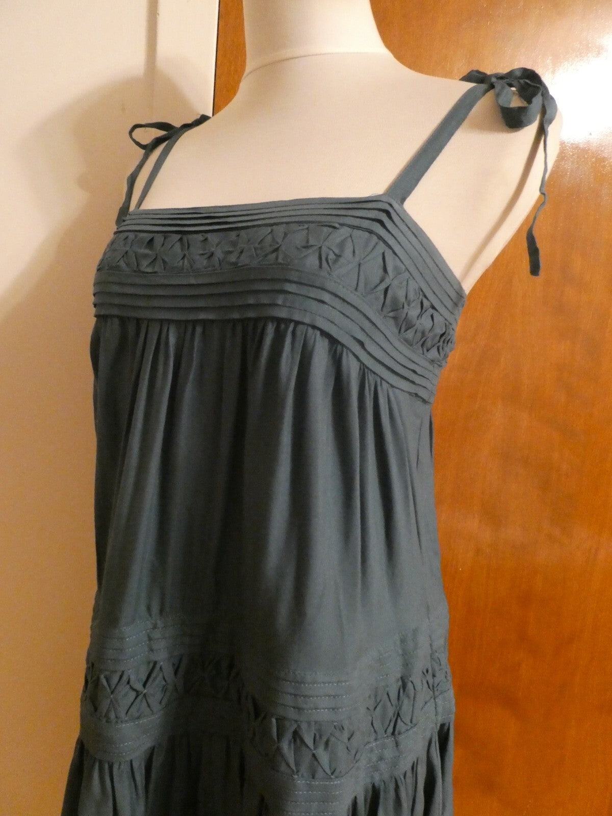 Anthropologie Floreat women's green 100% viscose dress