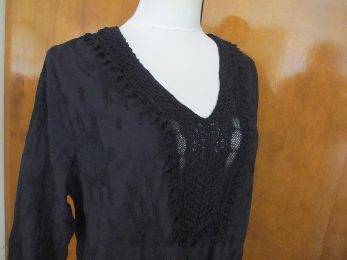 XCVI women's black cotton crafted embroidered top XLarge NWT