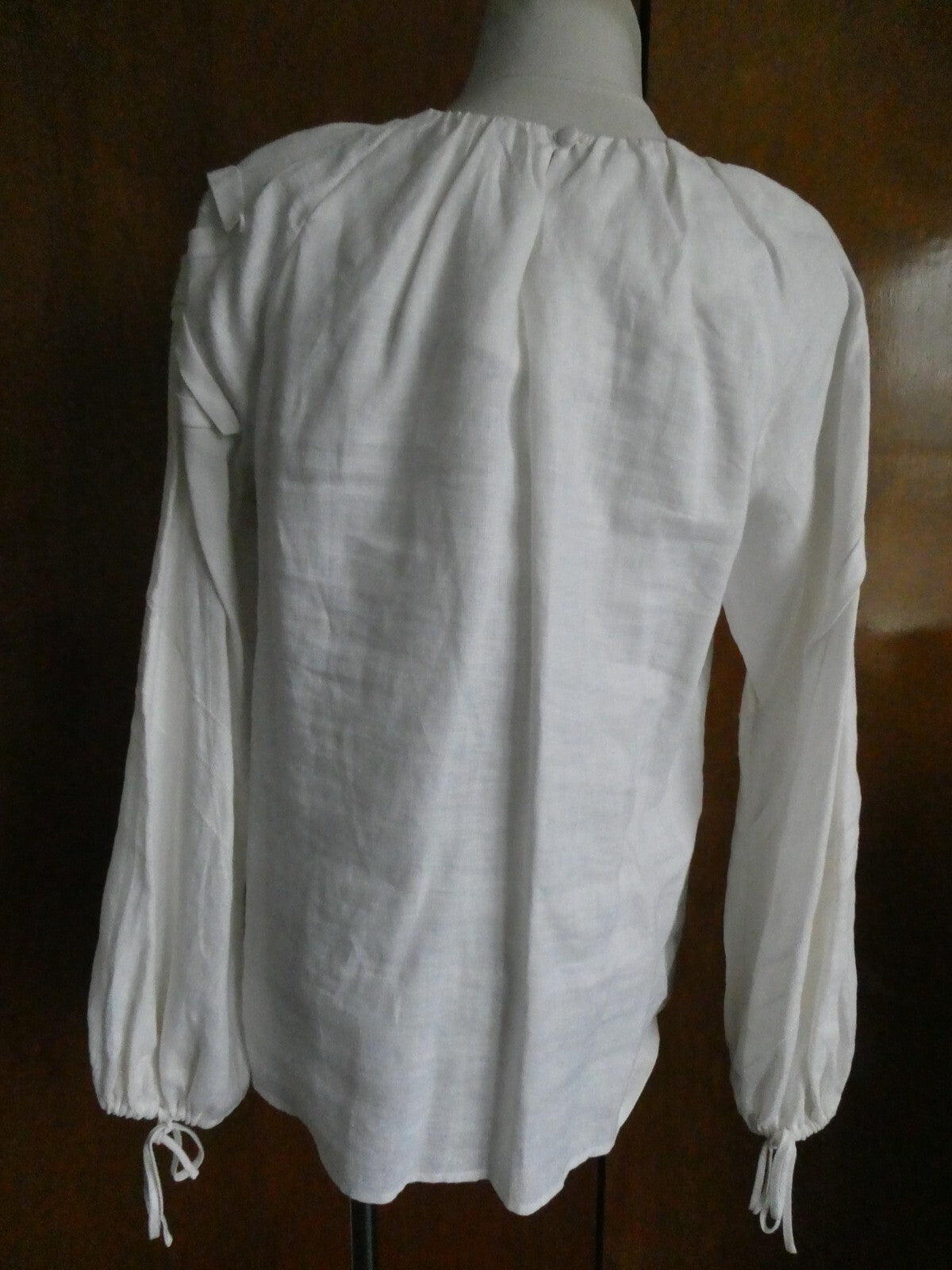 Joseph A. women's 100% linen white stylish detailed tunic top size 8