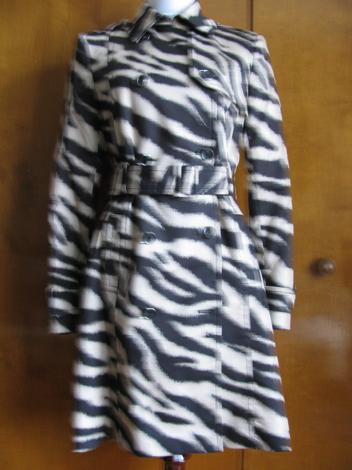 Anne Klein women's stylish champagne multi lined coat New
