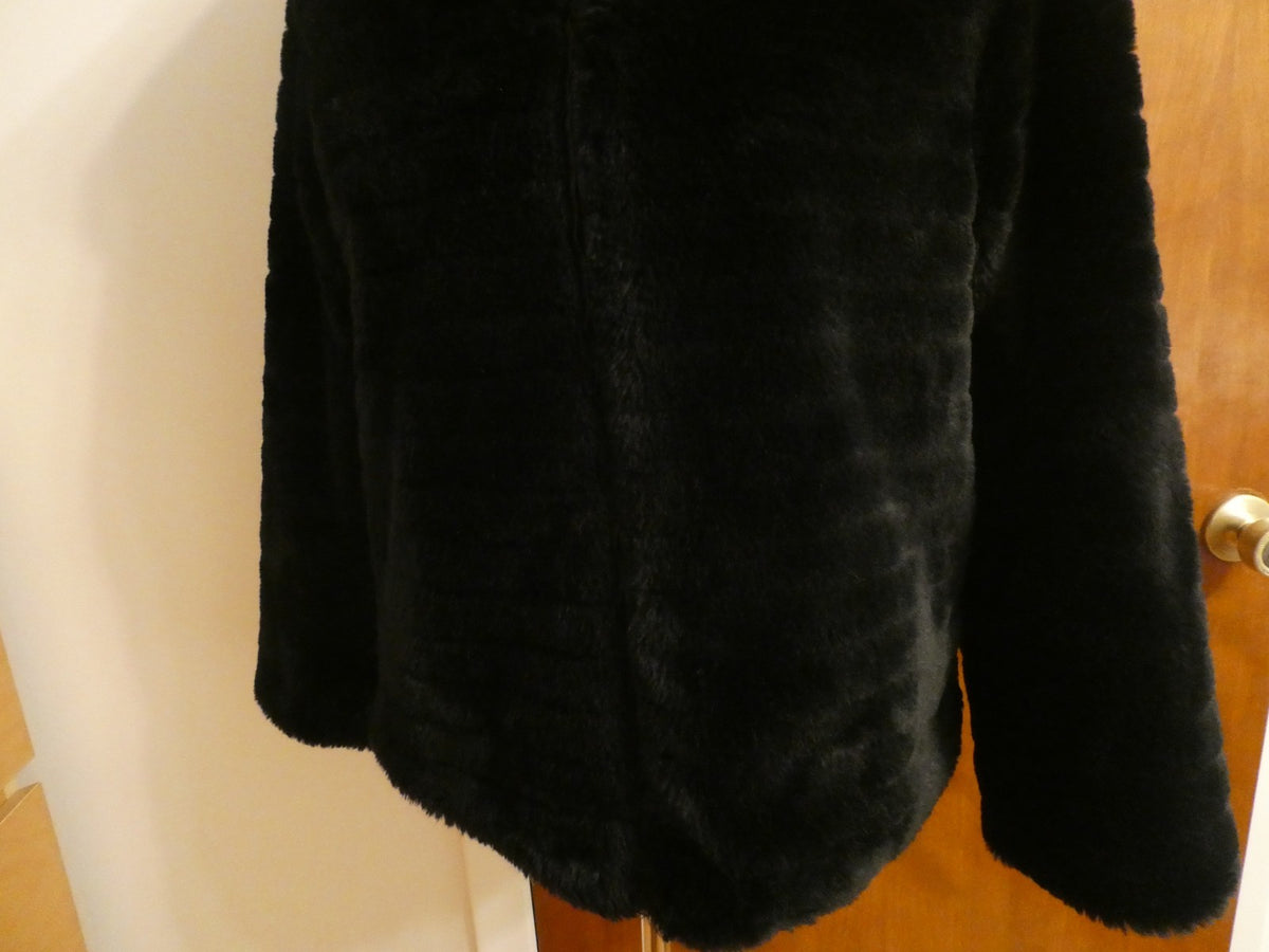 BELLA Women Black Faux Fur Coat with Hood size small