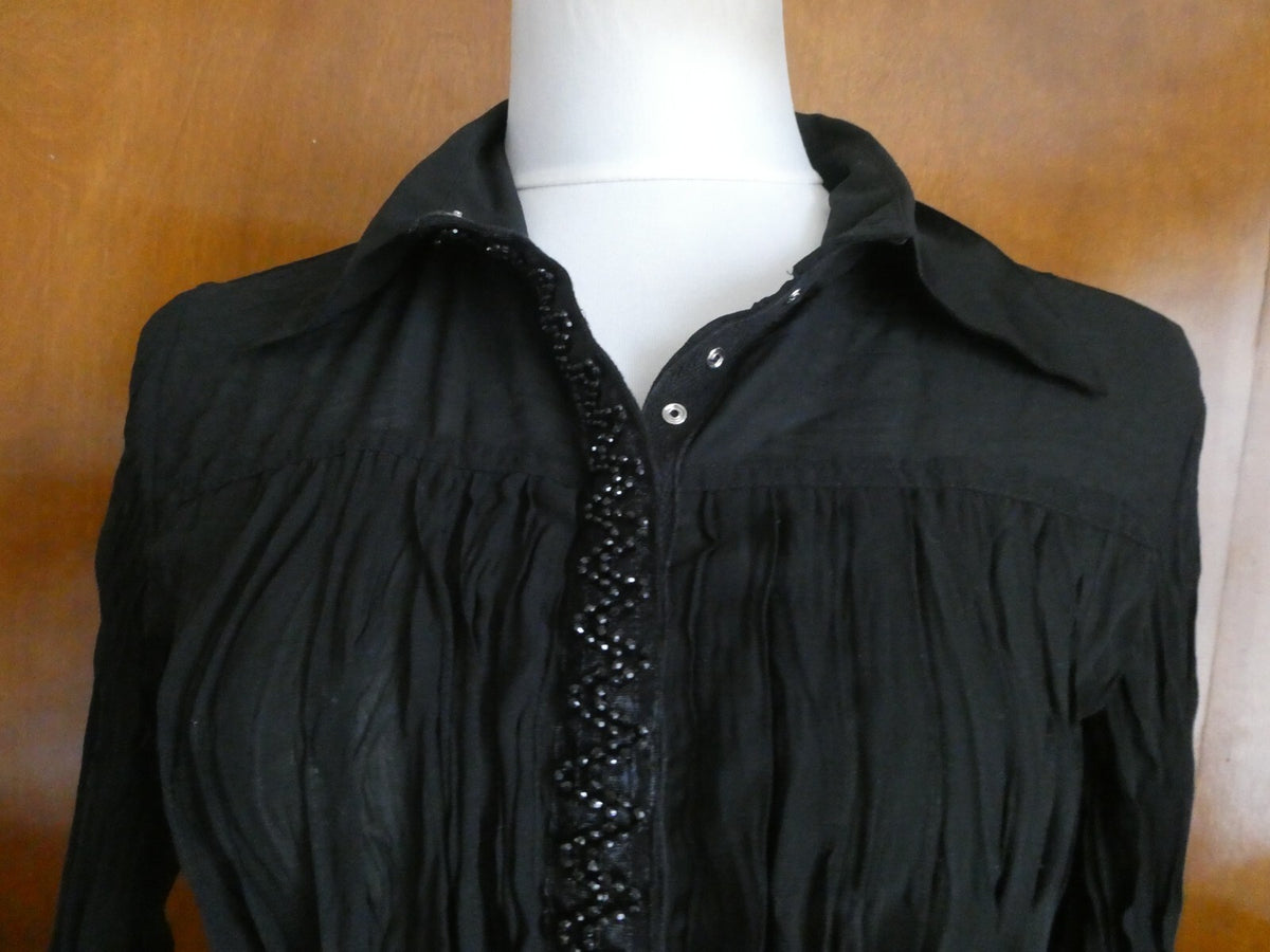 Le Caviar women’s black evening long sleeves top size Small