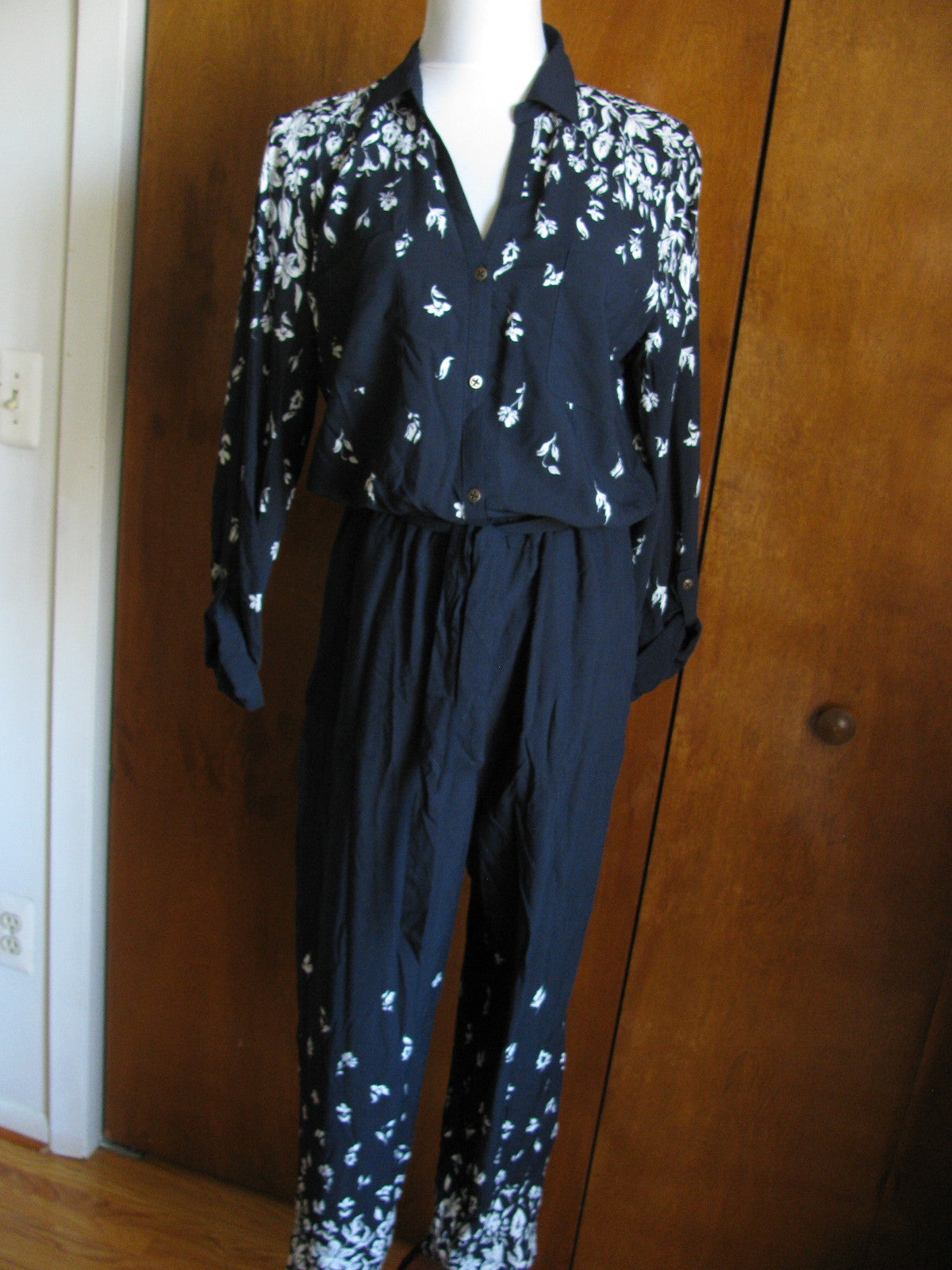 Anthropologie Lilka Women’s Floral Printed Jumpsuit Long Sleeve 