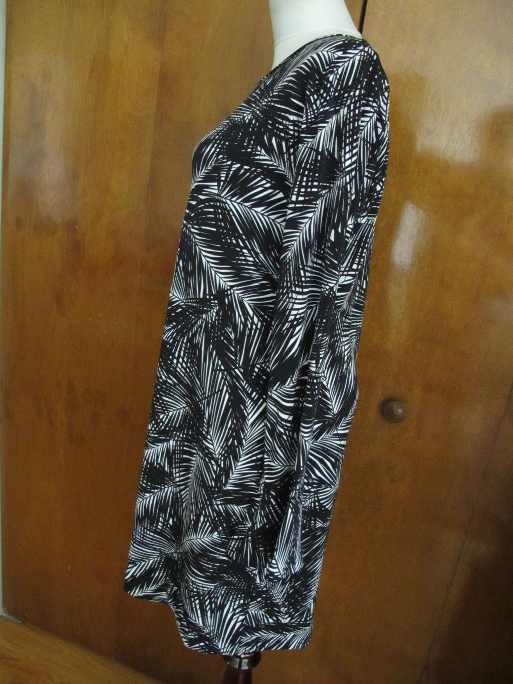 Michael Kors women’s black white jersey bell sleeves dress Large New