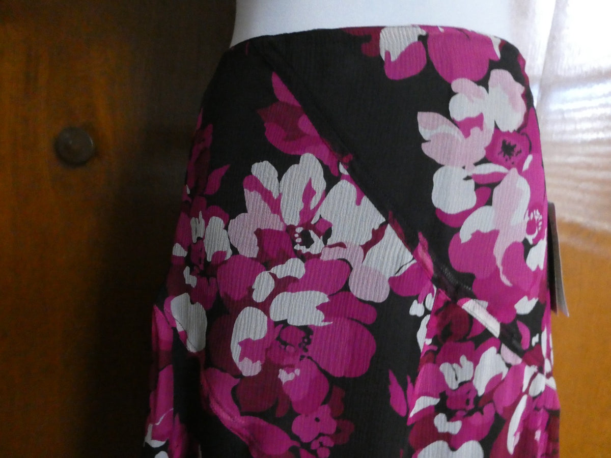Nine West women's 100% Silk Lined Multicolor Gorgeous Skirt Size 2